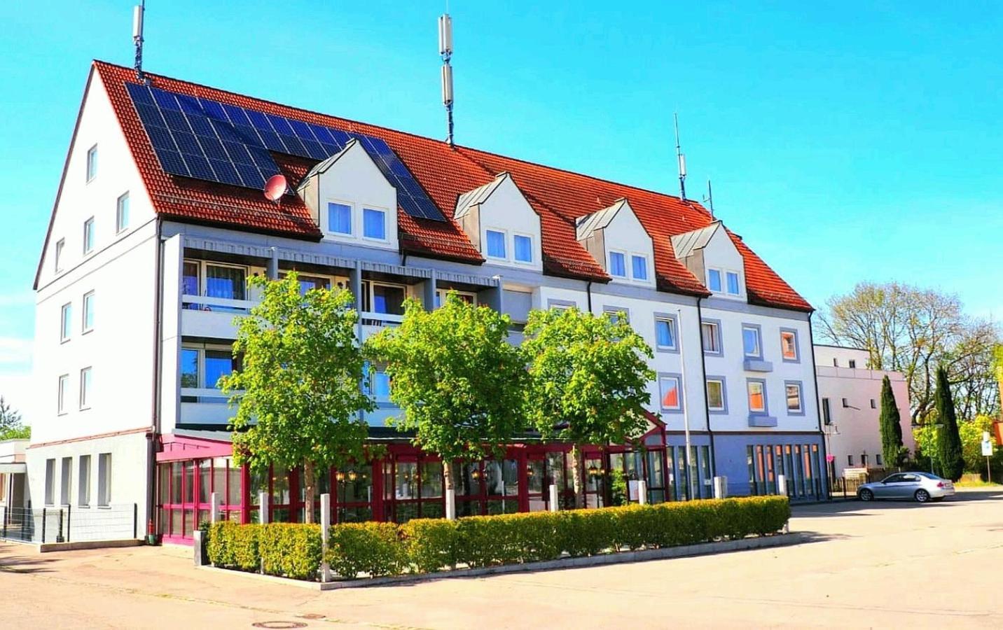 Hotel Krone Königsbrunn Exteriér fotografie